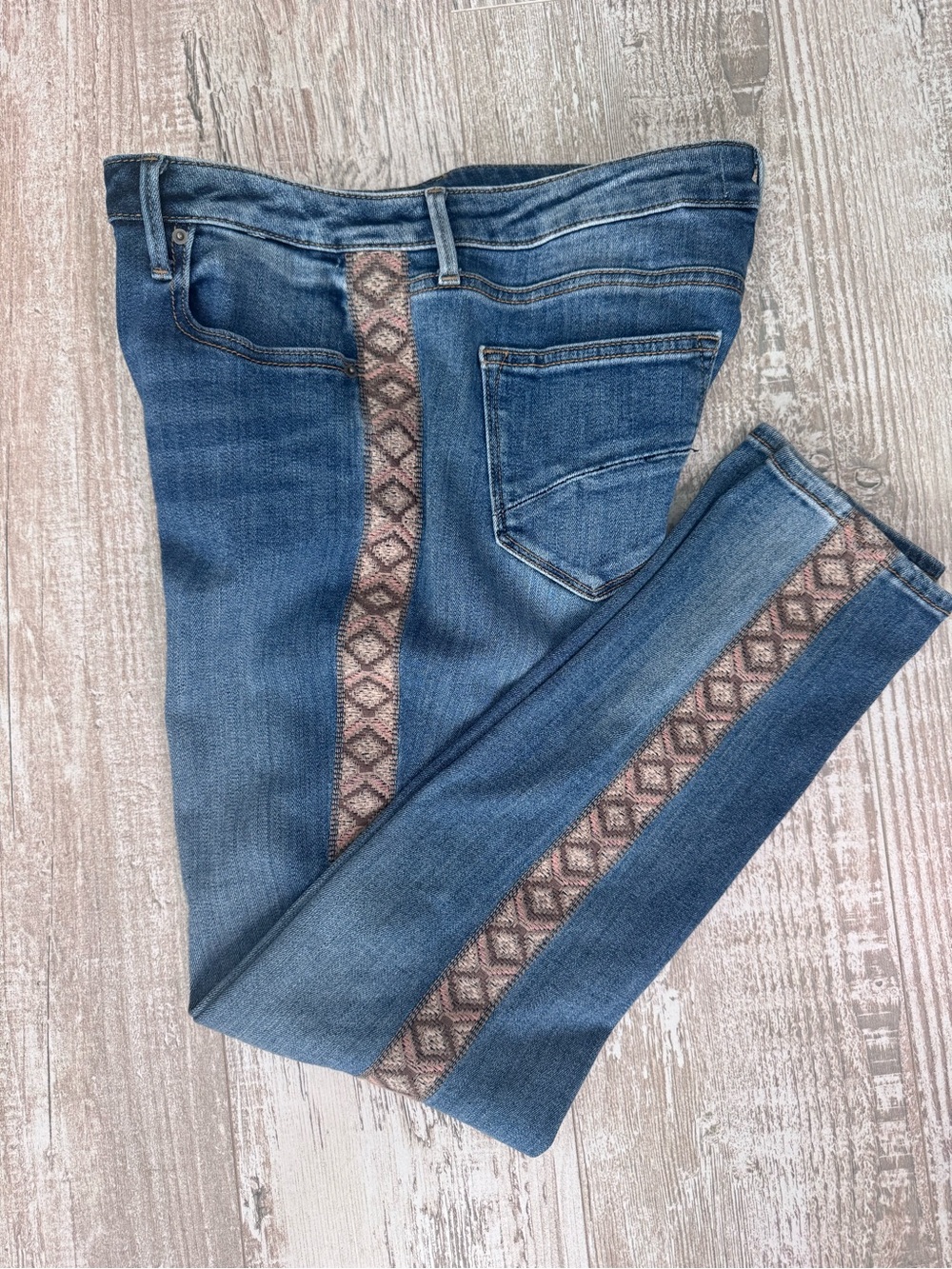 DRIFTWOOD Jackie skinny jeans Aztec embroidered 30